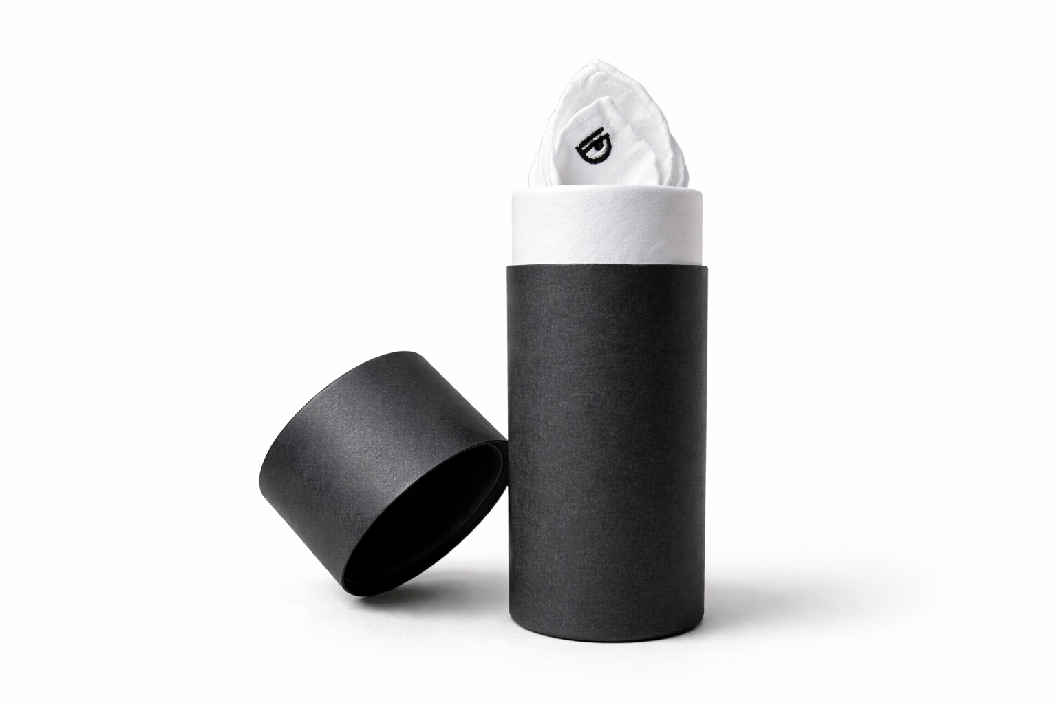 ホワイトリネンチーフ｜三白眼